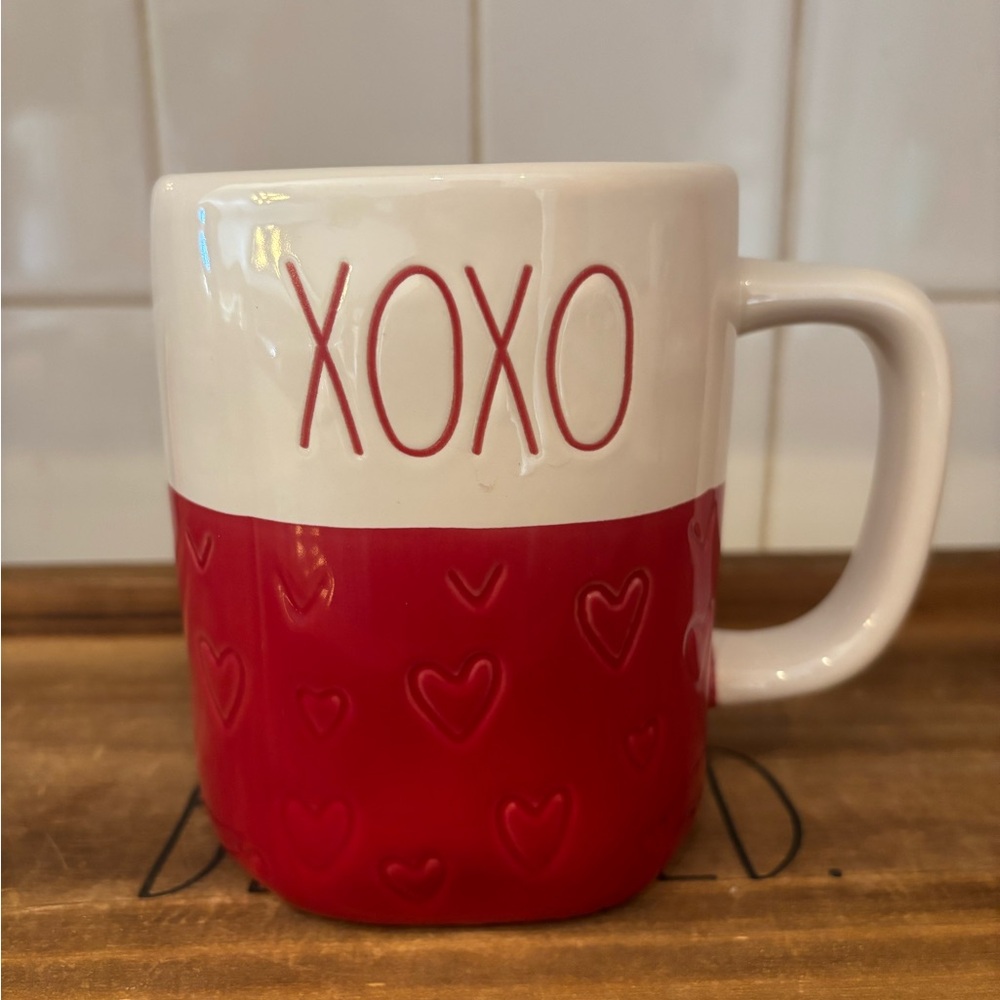 Rae Dunn “XOXO” Mug